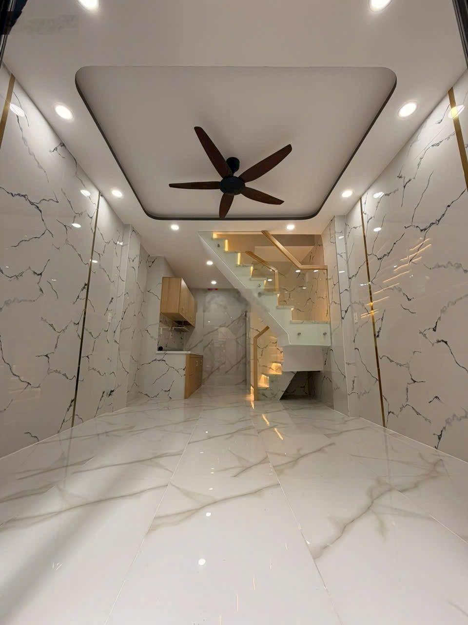 Nhà bán hẻm Nguyễn Đình Khơi, f4 Tân Bình. Nhà mới 2 tầng- 3pn - dt 3,5x7