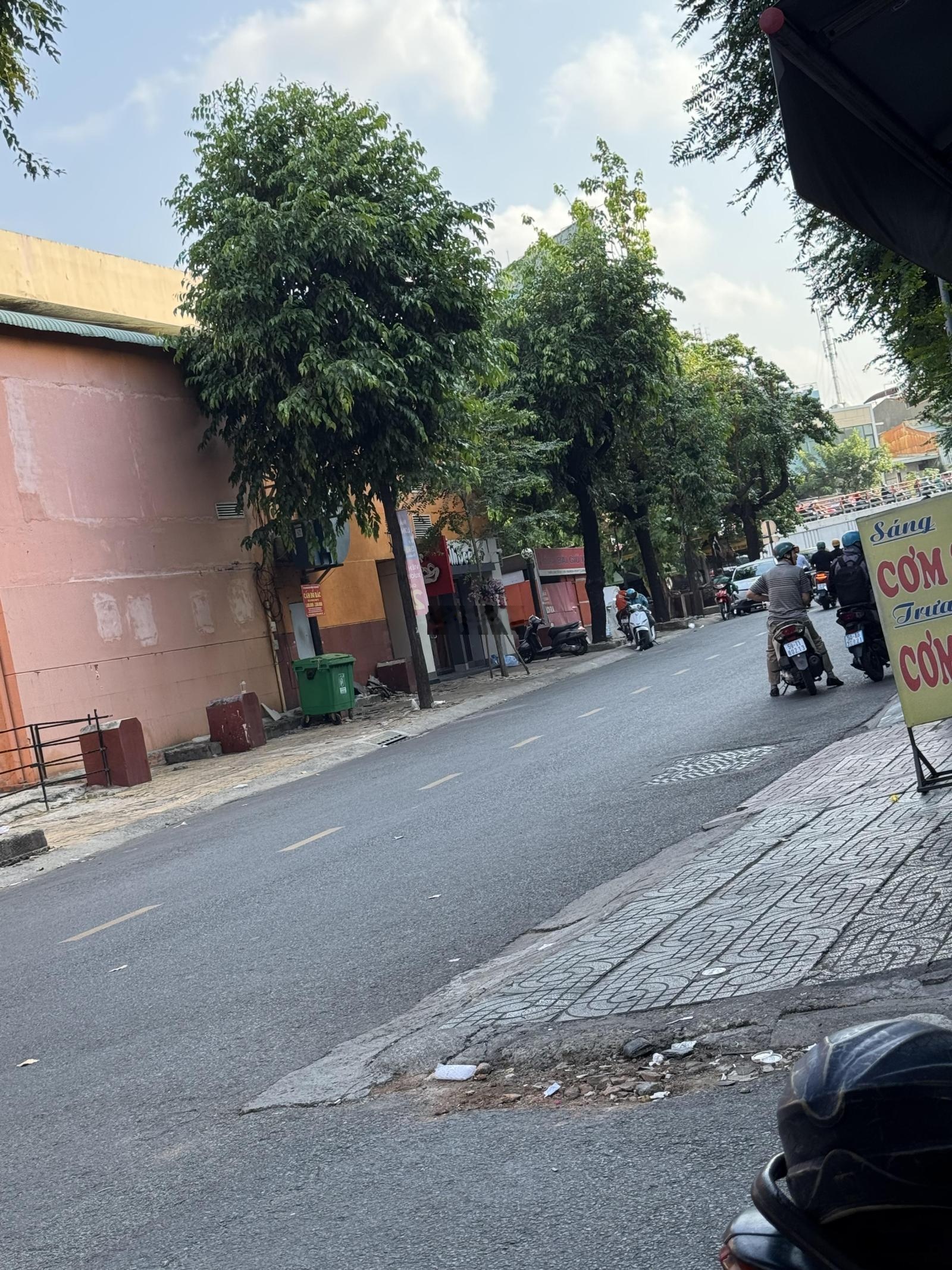 Bán nhà riêng tại 406/., Cộng Hòa, 5,6 tỷ, 48m2, 3PN, 3WC, hot!