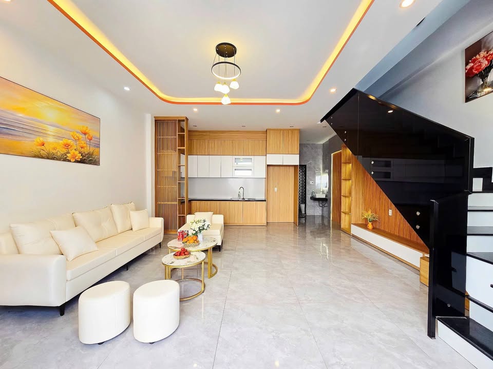 Nhà 2 tầng, kiệt Triệu Quốc Đạt 80m2, hướng Đông Nam, giá 4,35 tỷ, đón gió mát quanh năm