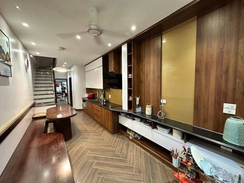 Bán nhà Xã Đàn, 2 thoáng, full nội thất, diện tích 75.5m², thiết kế 5 tầng, 5 phòng ngủ