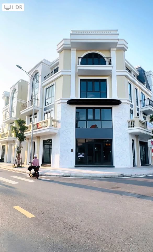 Golden Point căn mặt tiền 10m, giá hời nhất dự án, sẵn sàng cho nhà hàng, văn phòng