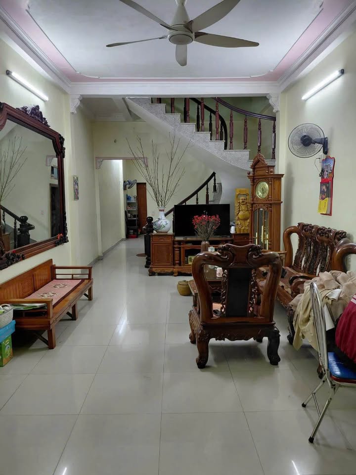 Bán nhà mặt phố thành phố Thái Bình, tỉnh Thái Bình, giá 4 tỷ