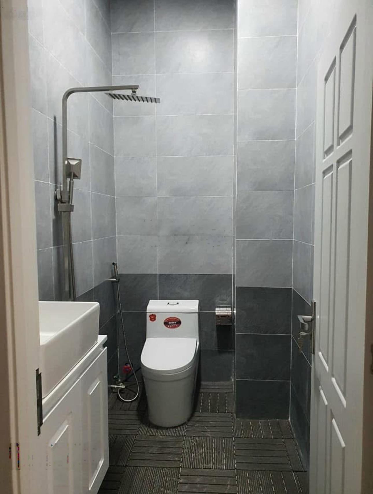 Giá rẻ nhất thị trường nhà Đặng Minh Khiêm, Q11. Giá:4Tỷ880/ 71m2.3lầu kiên cố. Đang cho thuê 21tr