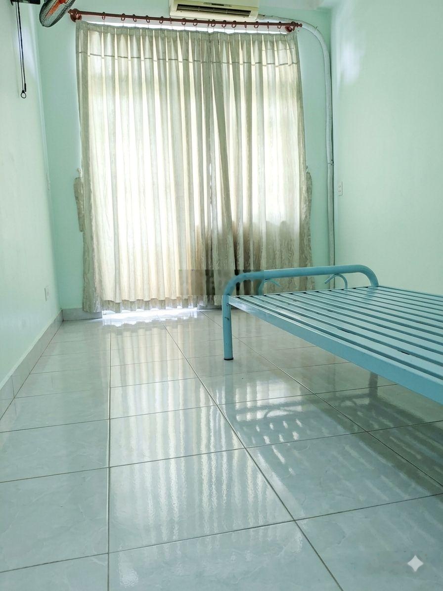 Nhà đẹp, vị trí vàng, công năng khủng. Lạc Long Quân -p11 -Tân Bình. Hẻm 6m thông 5 tầng nhỉnh 5 tỷ