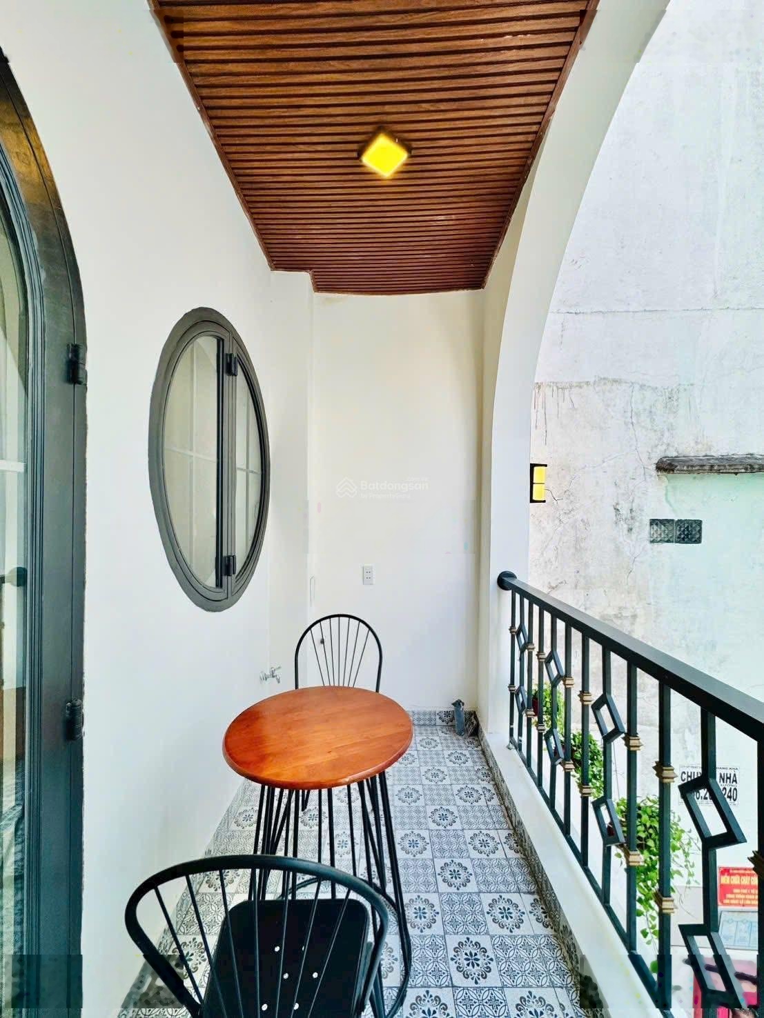 Hot hot! siêu phẩm nhà tân bình nằm ngay đường phạm văn hai, chỉ 2 tỷ 950, hẻm ô to 4m, sổ ngay