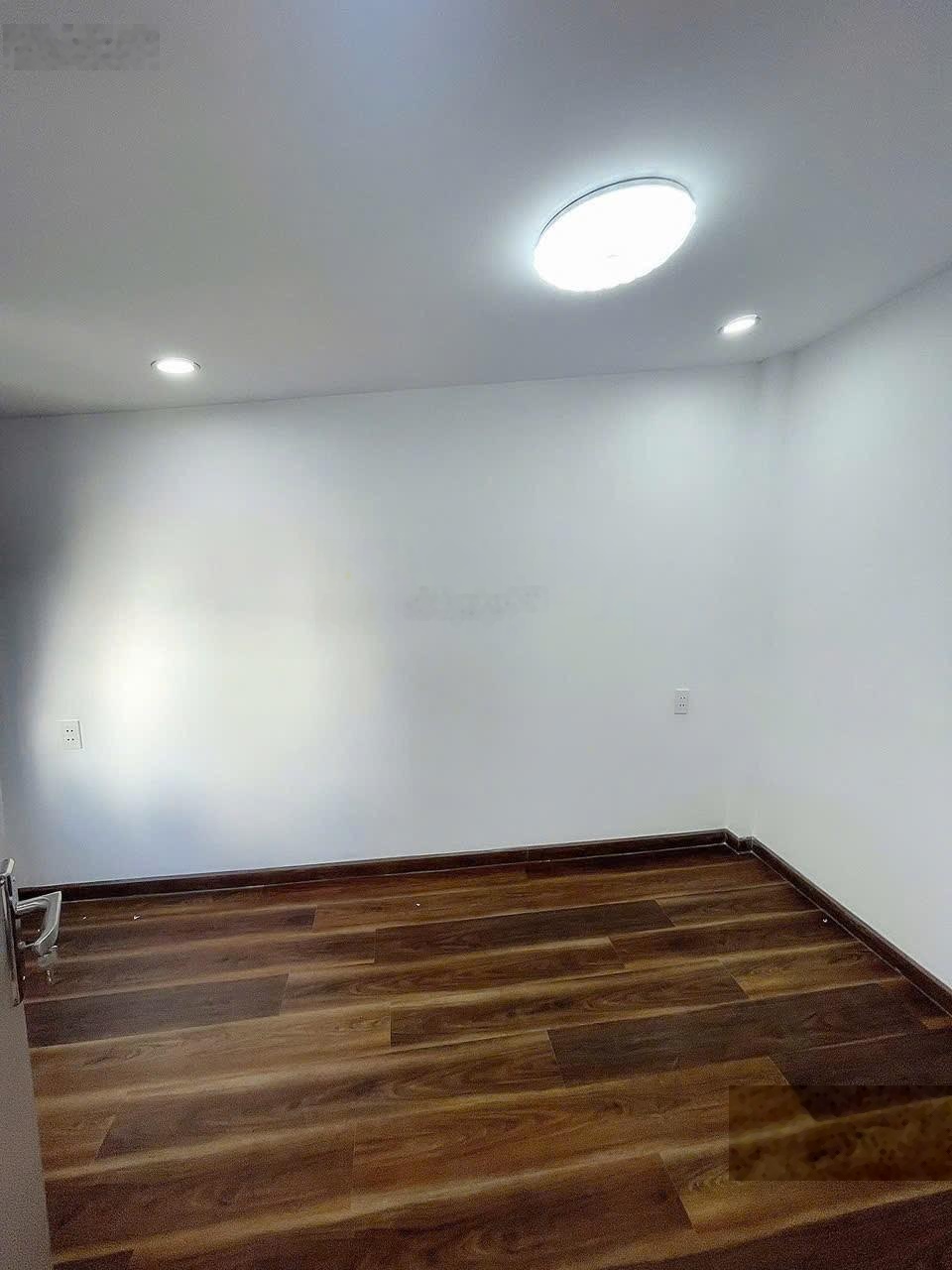 Xuất cảnh bán gấp - Bán nhà Âu Cơ 12m² 2 tầng - 2.3 tỷ