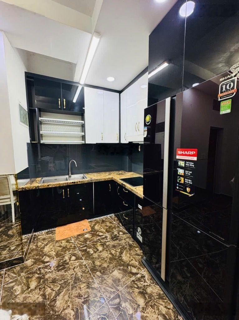 Nhà đẹp - 3 tầng - full nội thất - 46m2 - 5tỷ6 - vào ở ngay.