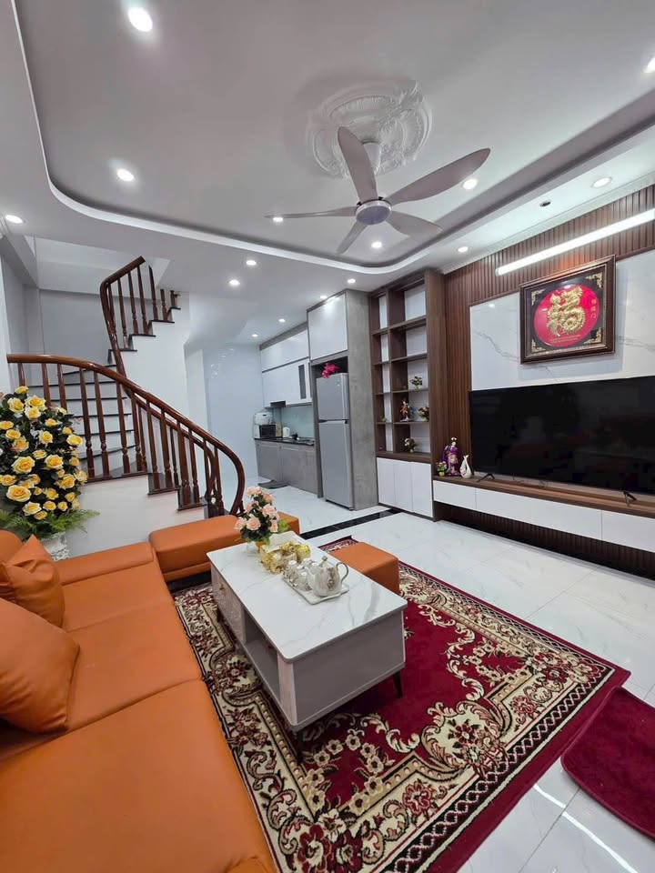 Bán nhà riêng quận Long Biên, thành phố Hà Nội, giá 6 tỷ