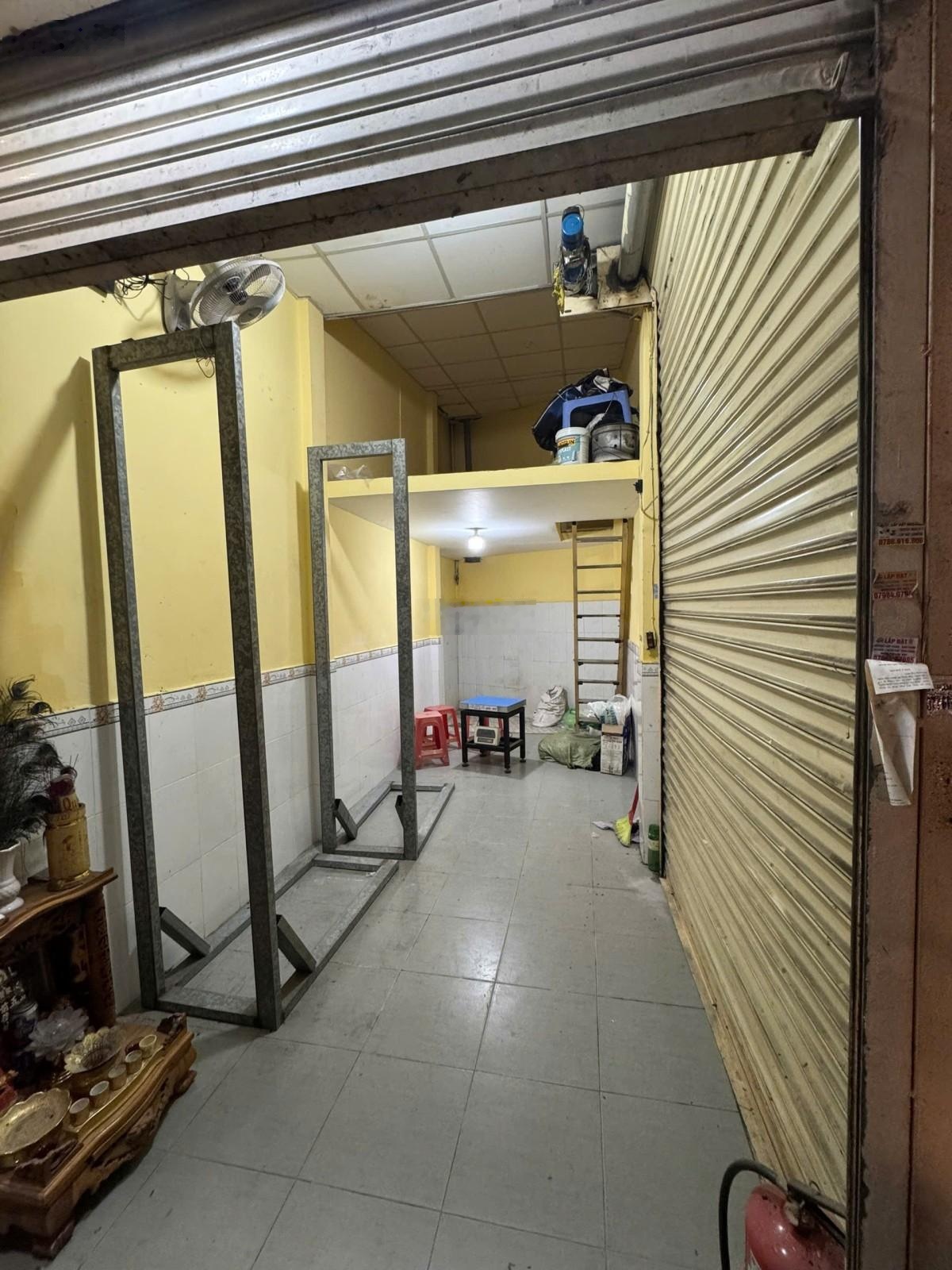 Mặt tiền kinh doanh âu cơ, p.10 tân bình chỉ 2.2 tỷ