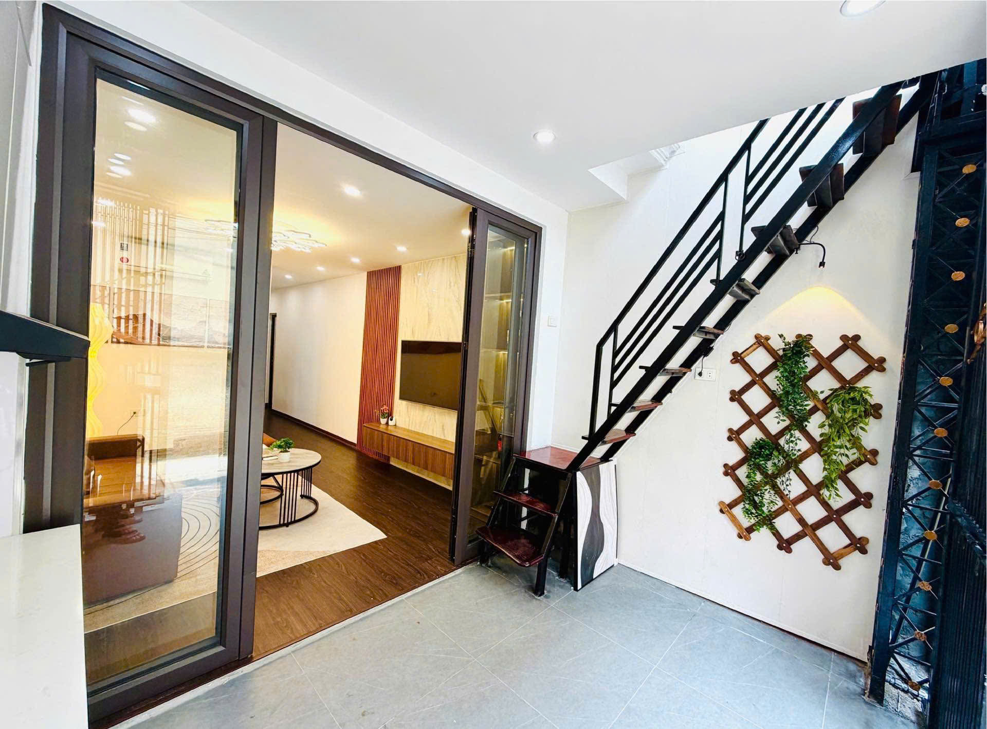 Bán căn tập thể trung tâm Hoàng Mai, sát Đền Lừ, giá 5.65 tỷ