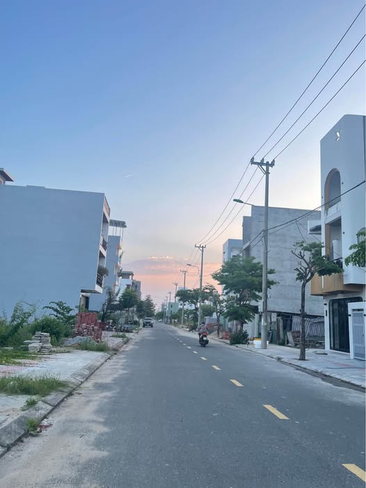 Cần bán đất Nam Hoà Xuân, đường Đặng Hồi Xuân