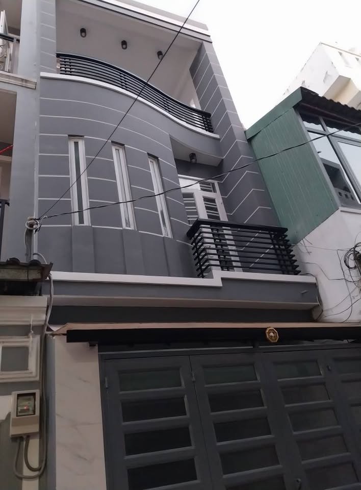 Bán nhanh nhà 3 lầu Quận 7, giá chỉ 6,18 tỷ