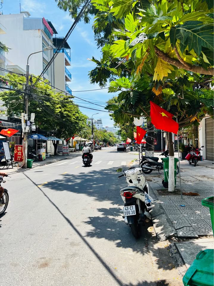 Lô góc 2 mặt tiền đường Hoàng Kế Viêm, An Thượng, diện tích 165m2, giá 40 tỷ