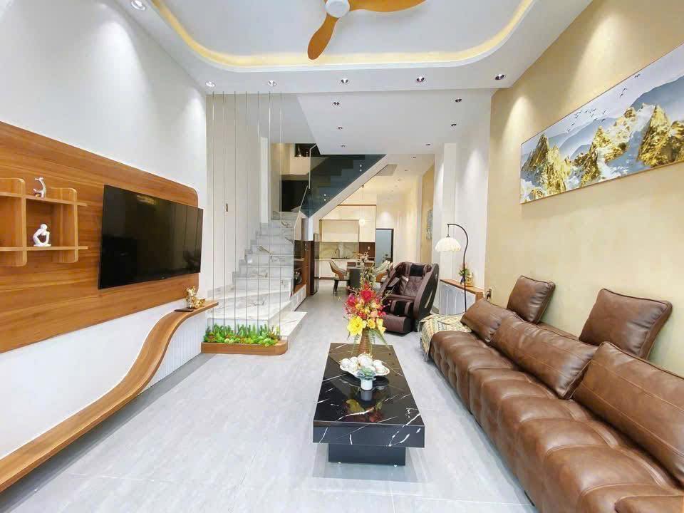 Bán nhà riêng thành phố Nha Trang, tỉnh Khánh Hòa, giá 8,35 tỷ