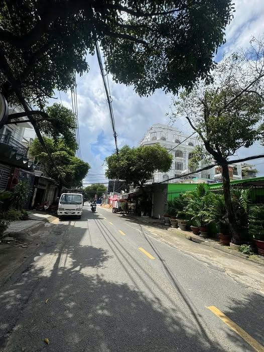 Nhà 2 tầng mặt tiền Tân Phú, ngang 7m, nở hậu, giá nhỉnh 9 tỷ