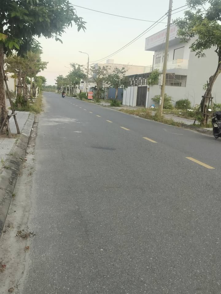 Chính chủ bán gấp đất vường ven sông Đầm Sen, Đà Nẵng 100m², sổ đỏ sẵn sàng