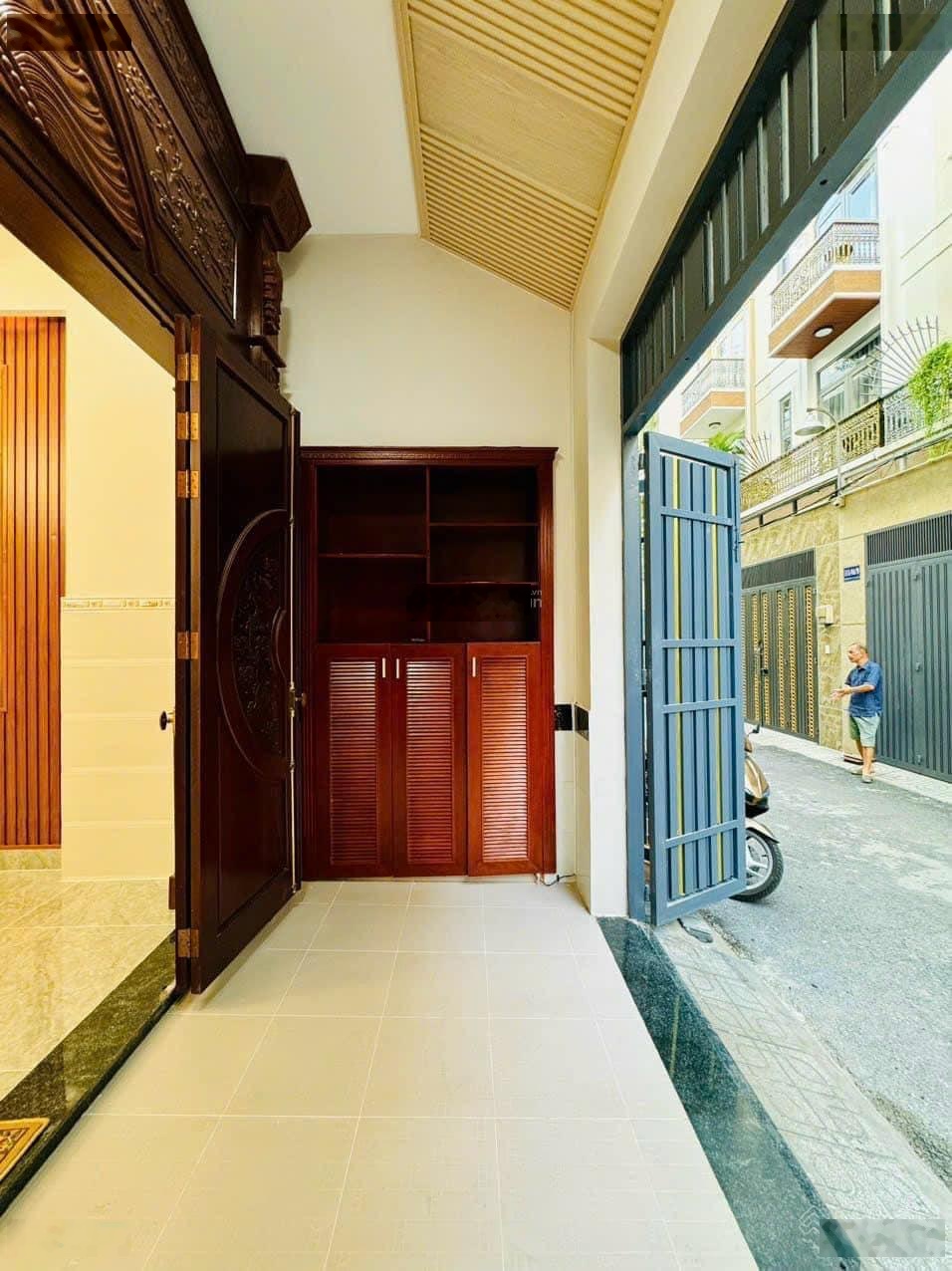 Cần bán nhanh gấp căn chính chủ Nguyễn Văn Trỗi, P11, Phú Nhuận, 70m2,giá 3 tỷ 650, sổ hồng riêng