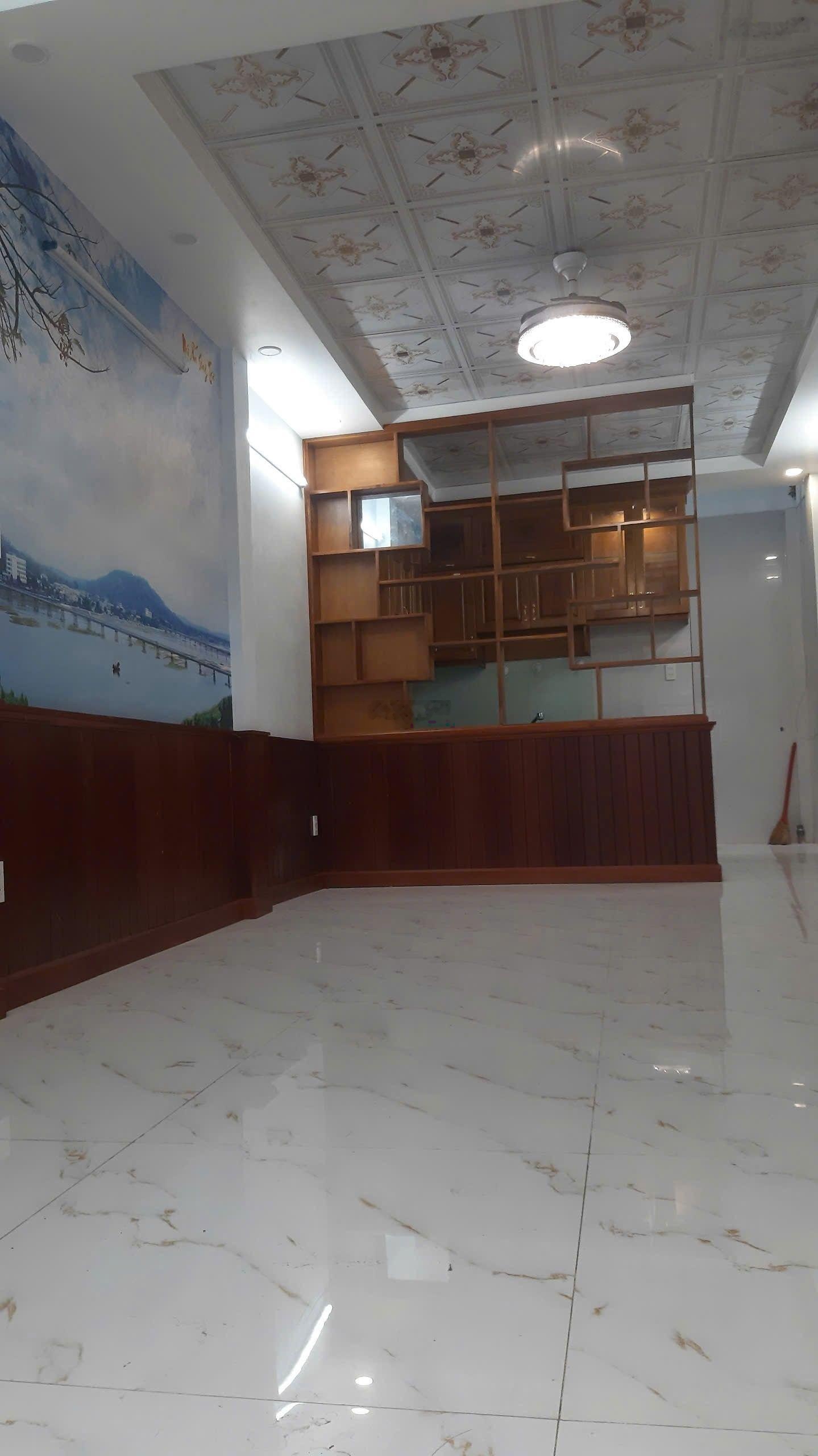 Nhà đẹp lung linh Trường Chinh, P. 13 Tân Bình, 40m2 nhỉnh 5 tỷ