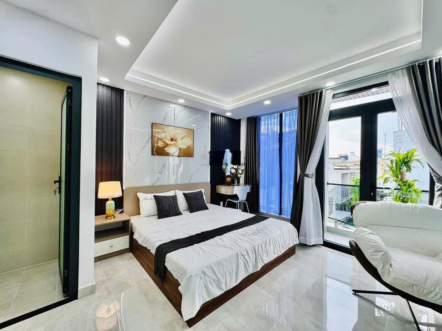 Cô hoa bán gấp nhà quận 5 giá 2,75 tỷ giá cực rẻ đã có sỡ hữu nhà với dt 85m2, shr, sang tên ngay..