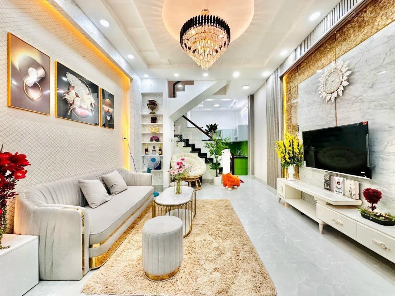 Bán nhà 65m2 hẻm 7m tại Duy Tân, P15, Phú Nhuận. Gía 2 tỷ650 Sẵn HĐ đang cho thuê 14 triệu/tháng