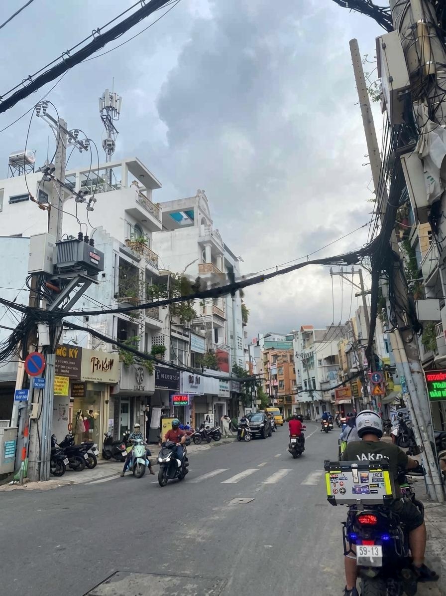 Siêu phẩm kinh doanh Nhà Huỳnh Văn Bánh 2 tỷ 5