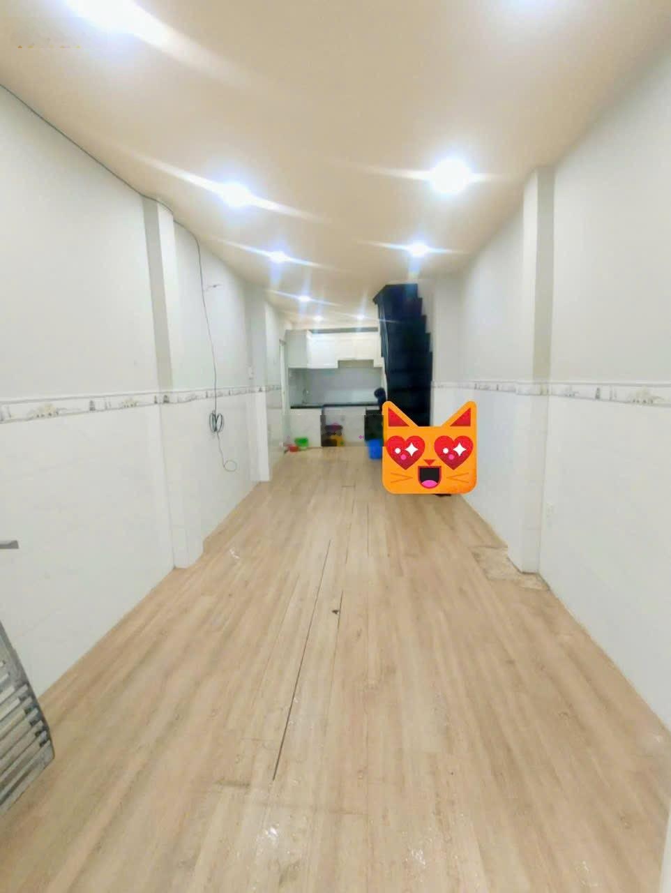 Bán nhà đẹp 2 tầng đường 4m khu dân cư gần đường Vĩnh Khánh