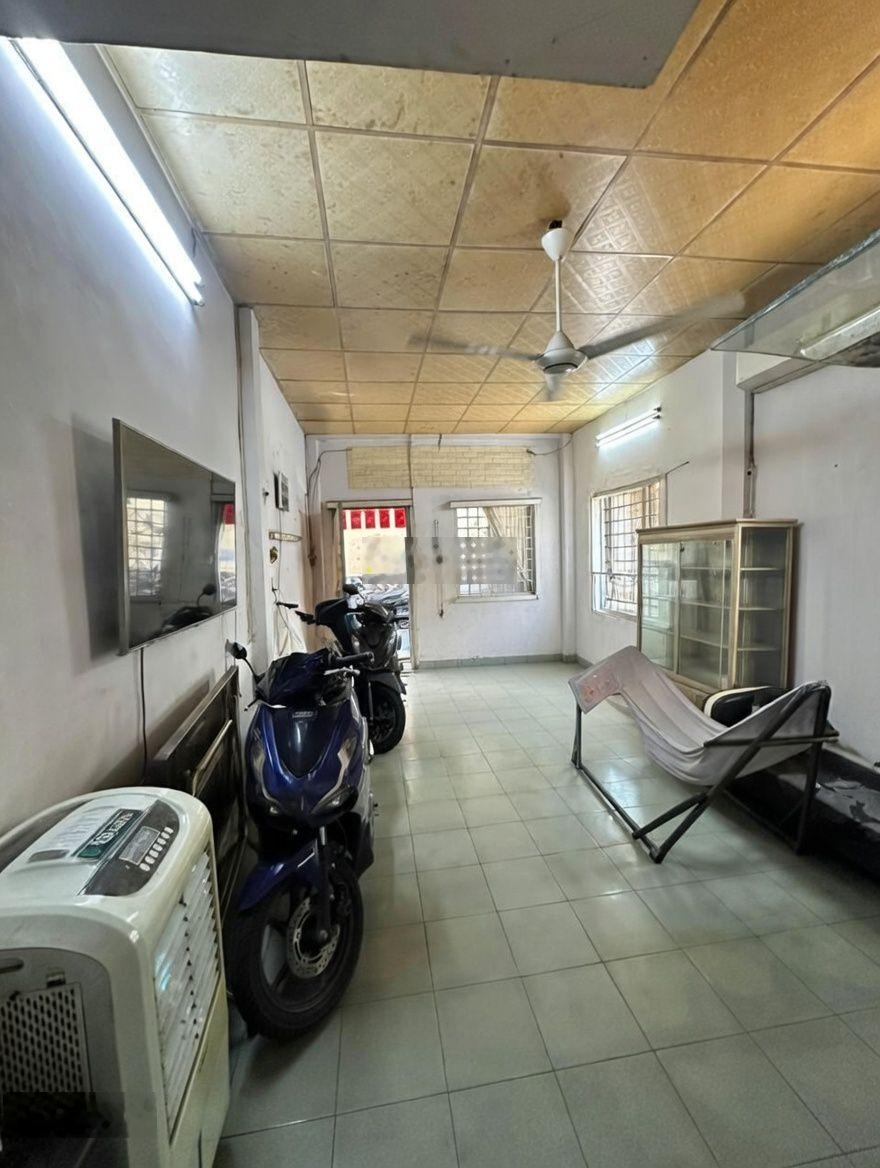 Nhà 2 tầng lê đại hành - trung tâm quận 11 - 2 mặt tiền - hẻm thông rộng rãi - chỉ 5, x tỷ