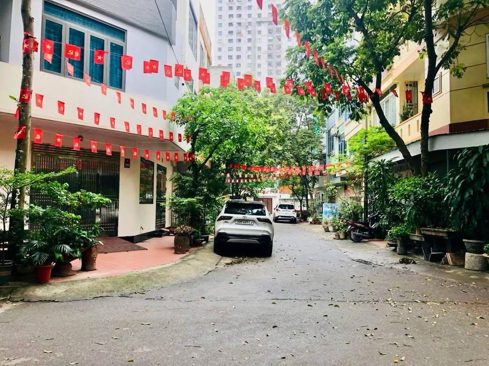 Bán nhà trung tâm Hai Bà Trưng, không quy hoạch, ô tô tránh, vỉa hè, kinh doanh mọi loại hình, giá 29 tỷ