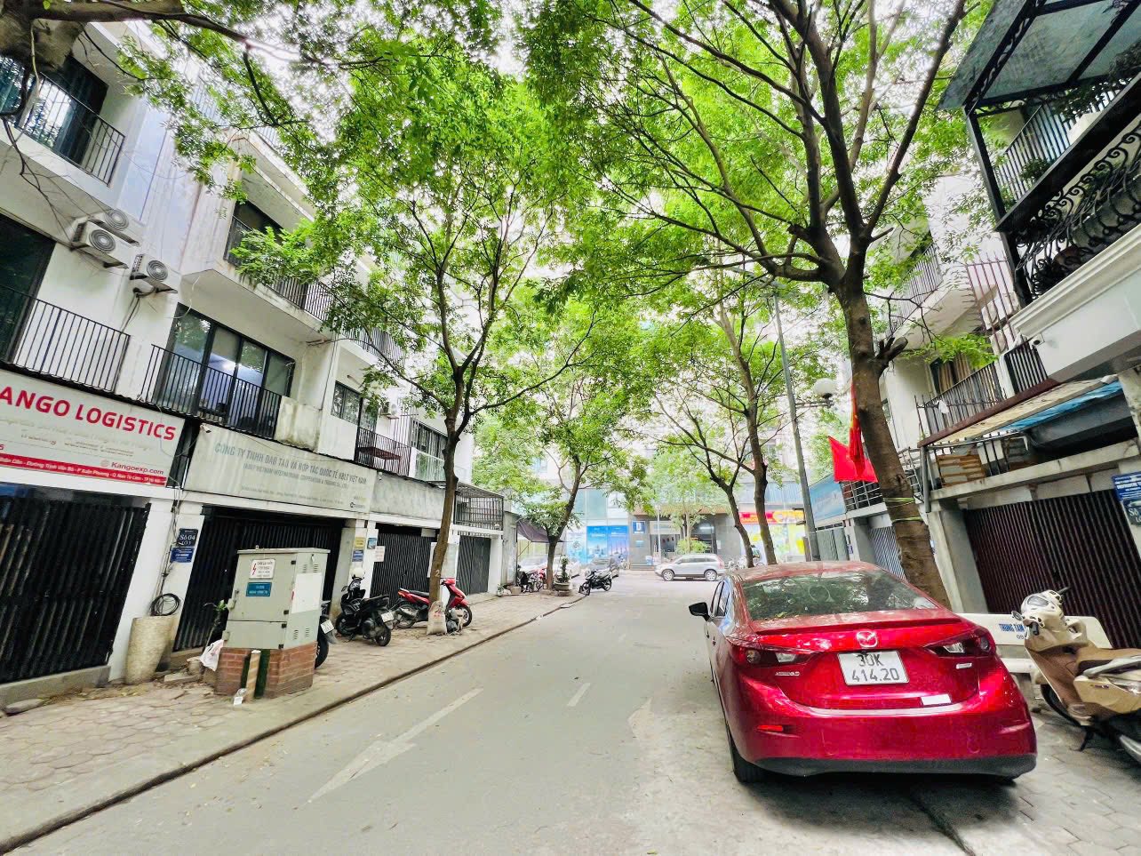 Bán liền kề Mỹ Đình, 62m2, vỉa hè, ô tô tránh