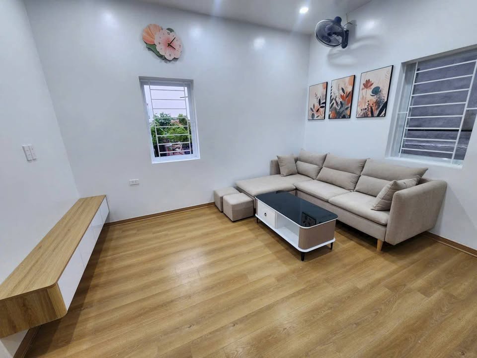Bán nhà tập thể Quan Nhân, 90m2, sổ 40m2, lô góc, duplex, 3 ngủ, 2wc, nhà mới full nội thất