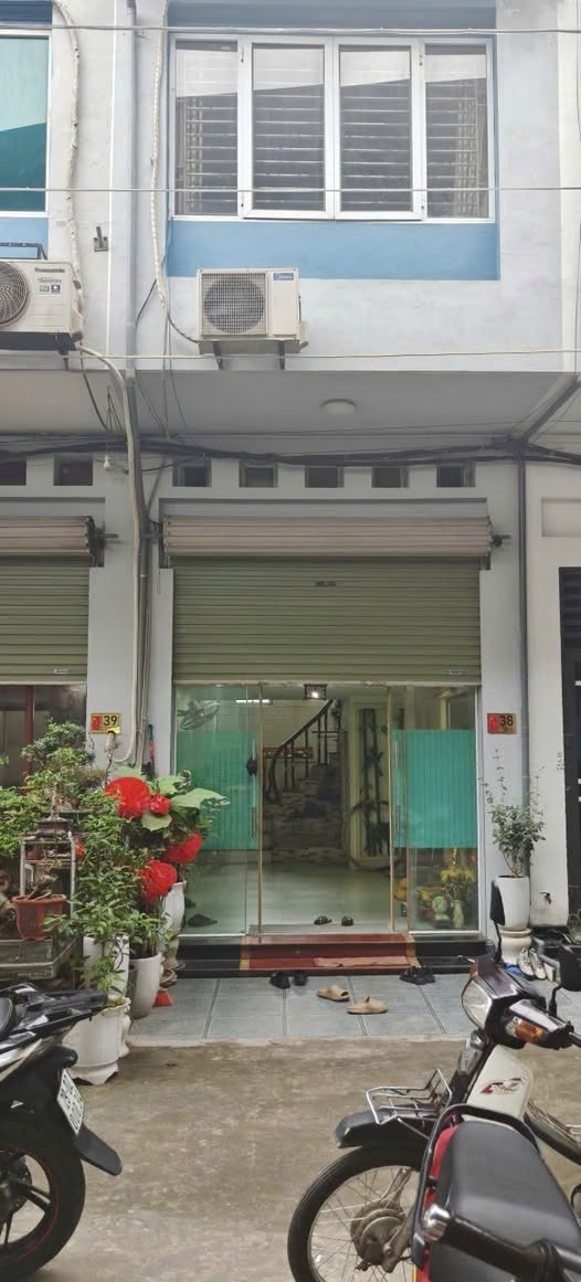 Bán đất tặng nhà tại chợ nông sản Liên Phương, Hồng Vân, Hà Nội