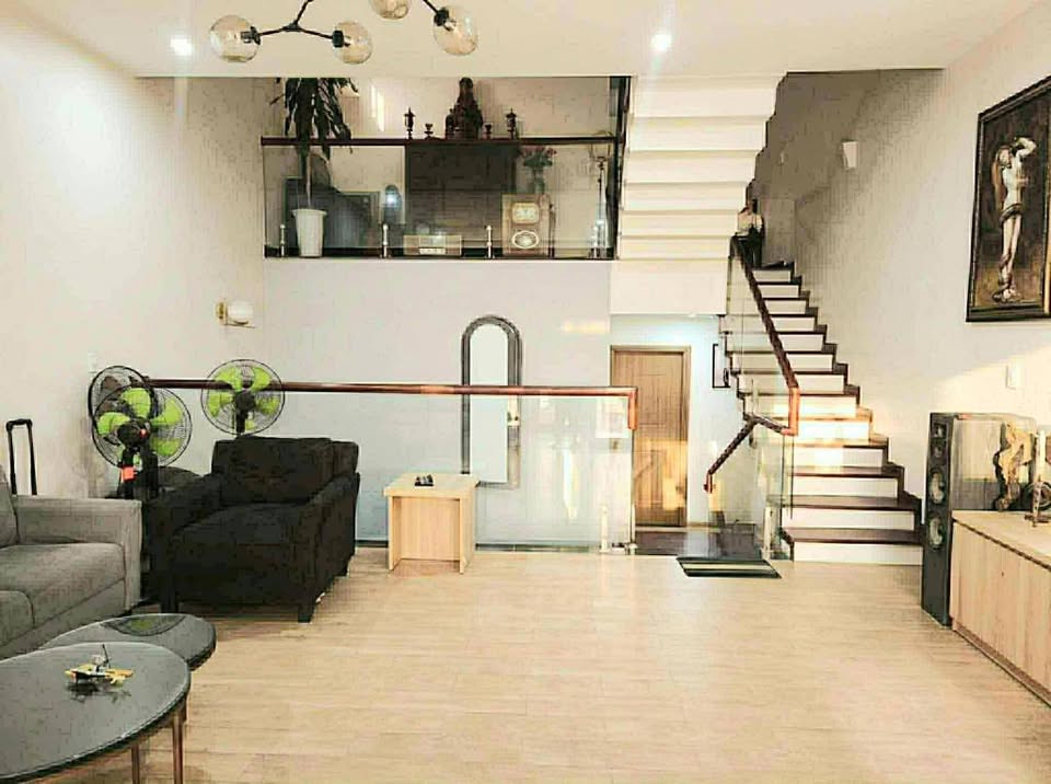 Bán nhà 3.5 tầng mặt tiền Bùi Thị Xuân, 136m2, kinh doanh cực đỉnh, cạnh cầu Nguyễn Hoàng