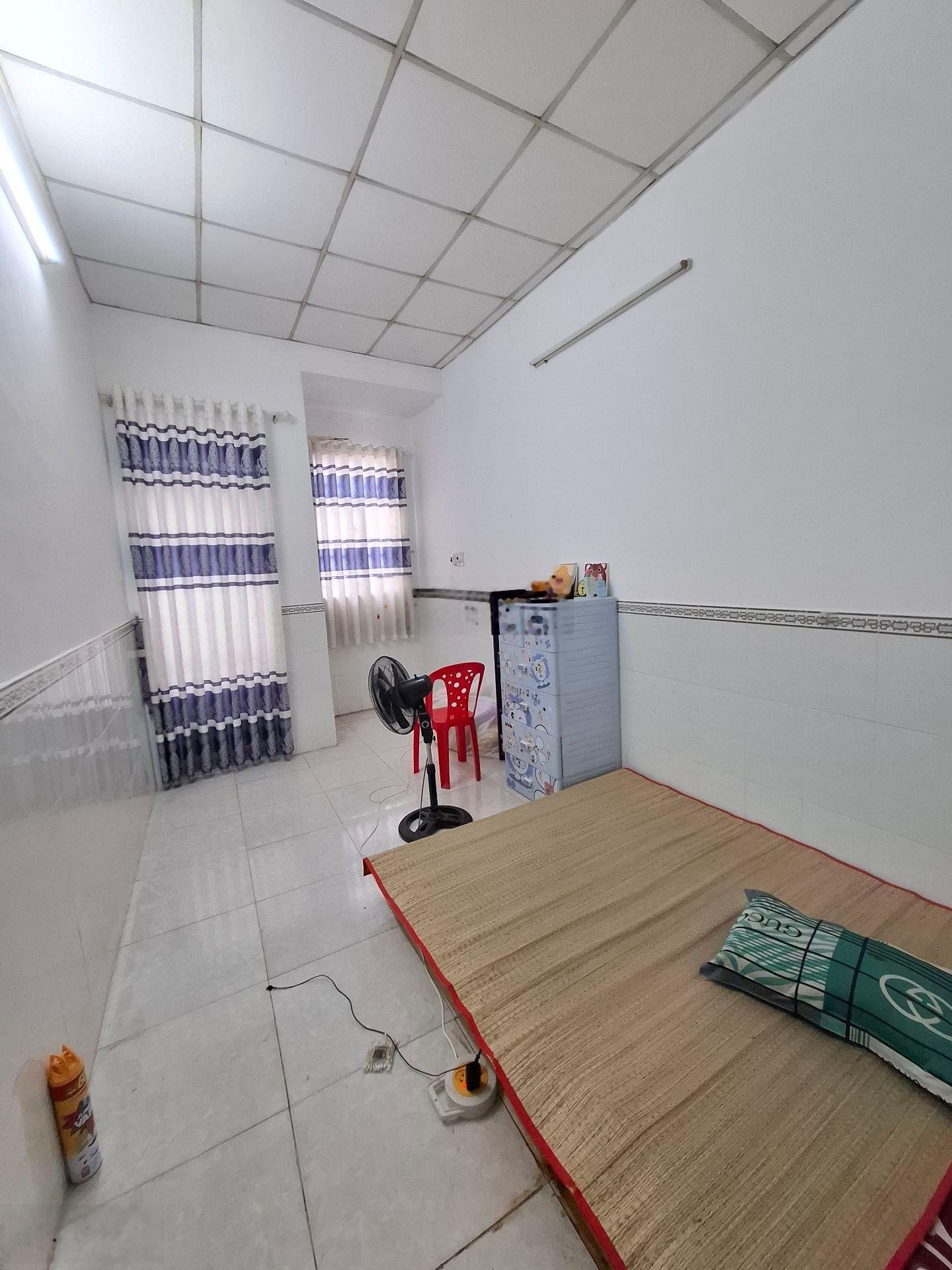 Nhà mới ở ngay 3tang khu hiện hữu dân trí cao.hem 3m rộng thoáng mát 30m2(3x10) giá nhỉnh 2,8ty.