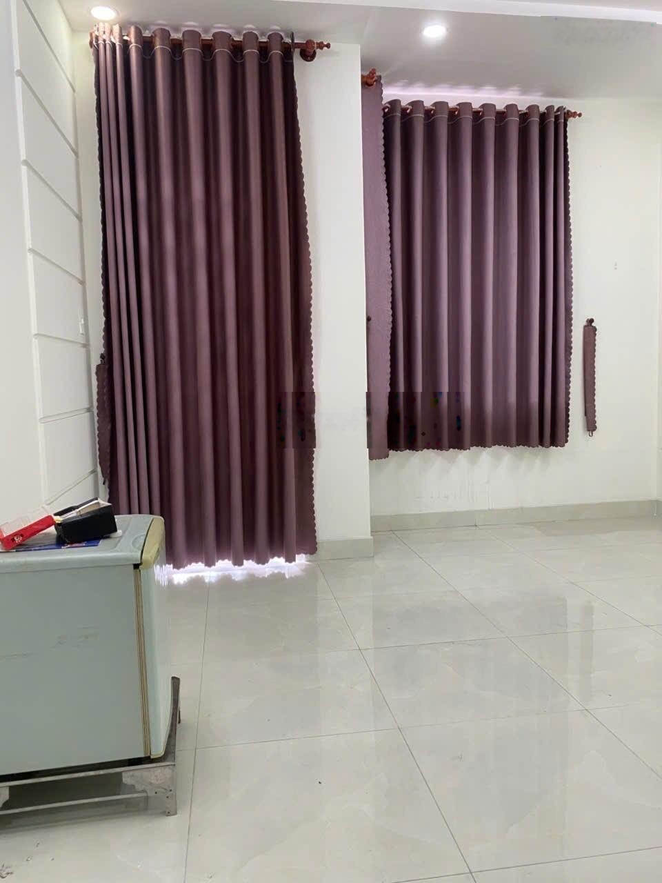 Bán nhà HXH Lạc Long Quân, DT: 3x11, 1 trệt 4 tầng, p11, Q Tân Bình Giá chỉ 5.45 tỷ