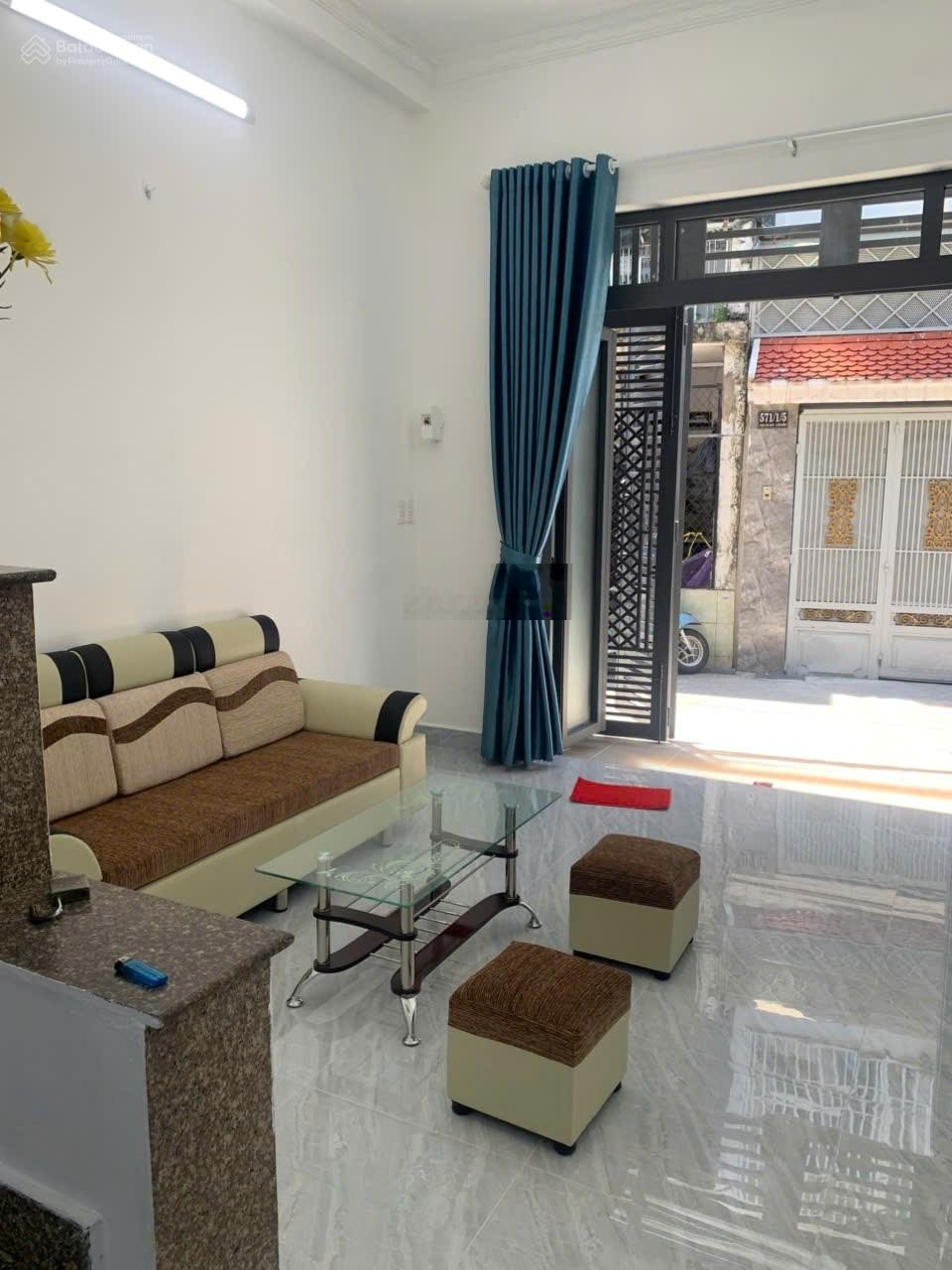 Xuất cảnh bán gấp - Bán nhà Phạm Văn Bạch 36m² 2 tầng - 4.6 tỷ