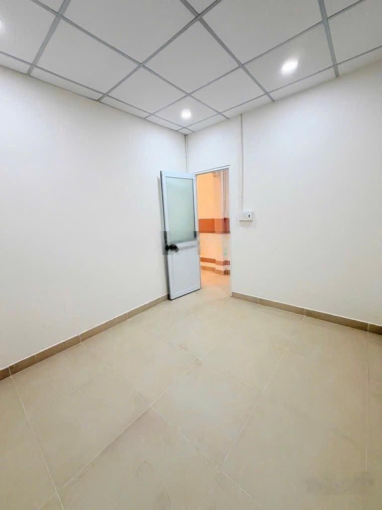 Nhà ngon bổ rẻ Phạm Văn Bạch 2 tầng 60m2 chỉ 5,15 tỷ TL