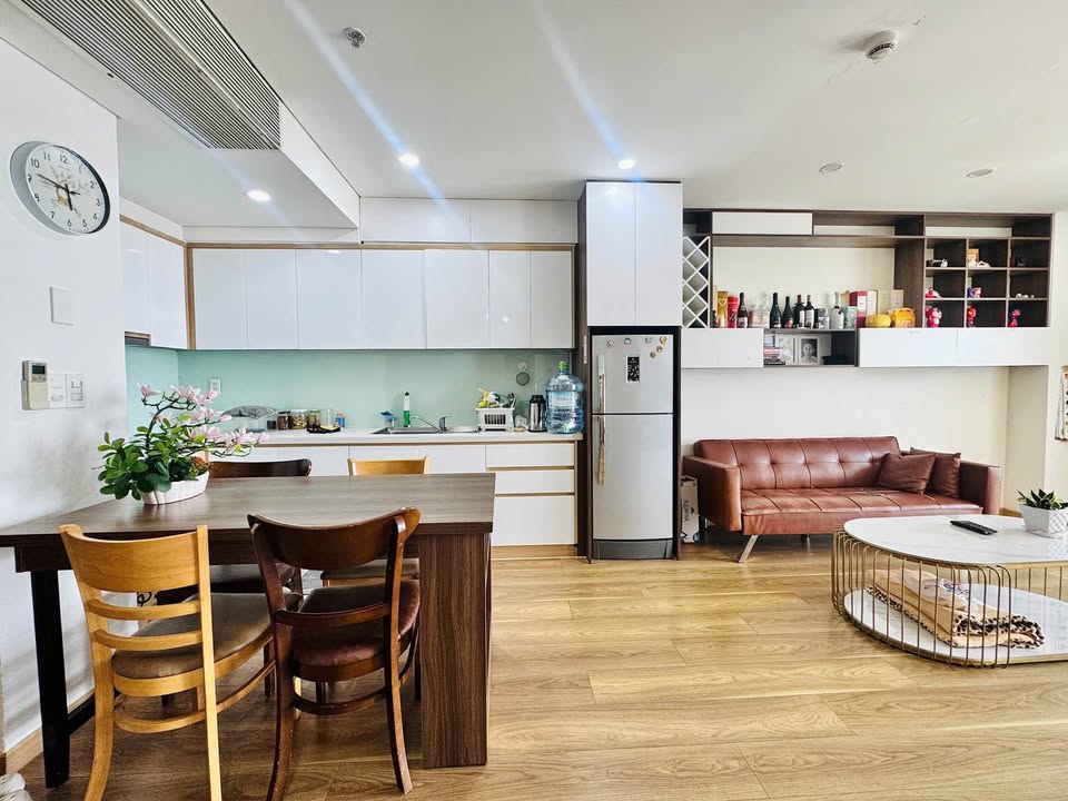 Chủ bán căn hộ F.Home, 2 phòng ngủ, full nội thất