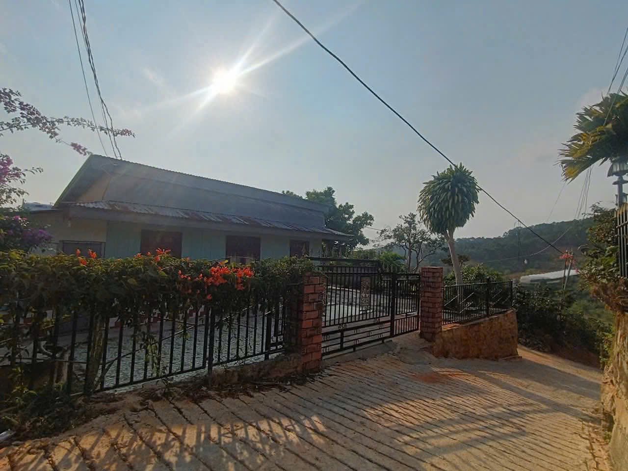 Bán nhà 2 mặt tiền 227m2 tại Xuân Sơn, Đà Lạt, giá 2,7 tỷ