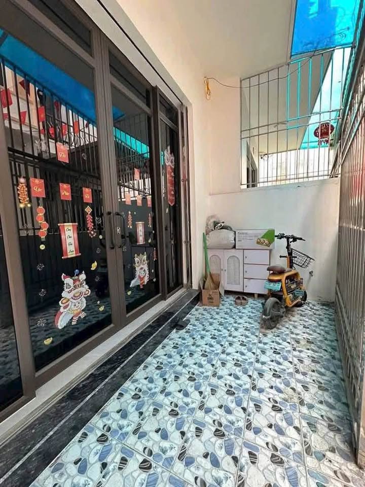 Bán nhà 3 tầng ngõ 225 đường Tô Hiến Thành, ô tô tới cửa, thông Mỹ Xá, gần chợ, trường học, giá 2.3 tỷ