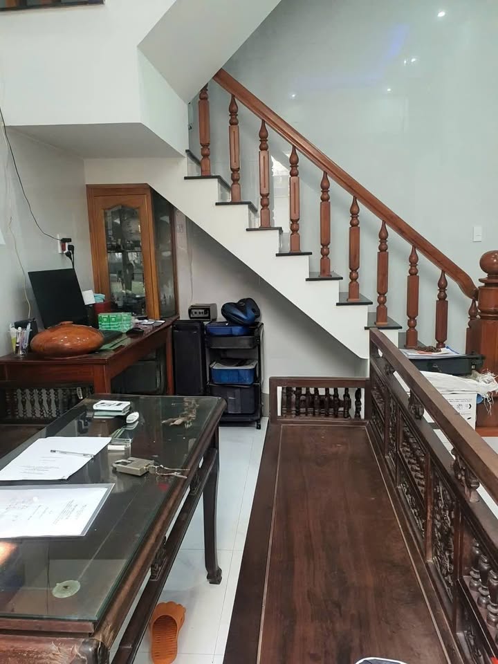 Bán nhà 3 tầng khu Hoàng Anh Gia Lai, trung tâm Quy Nhơn