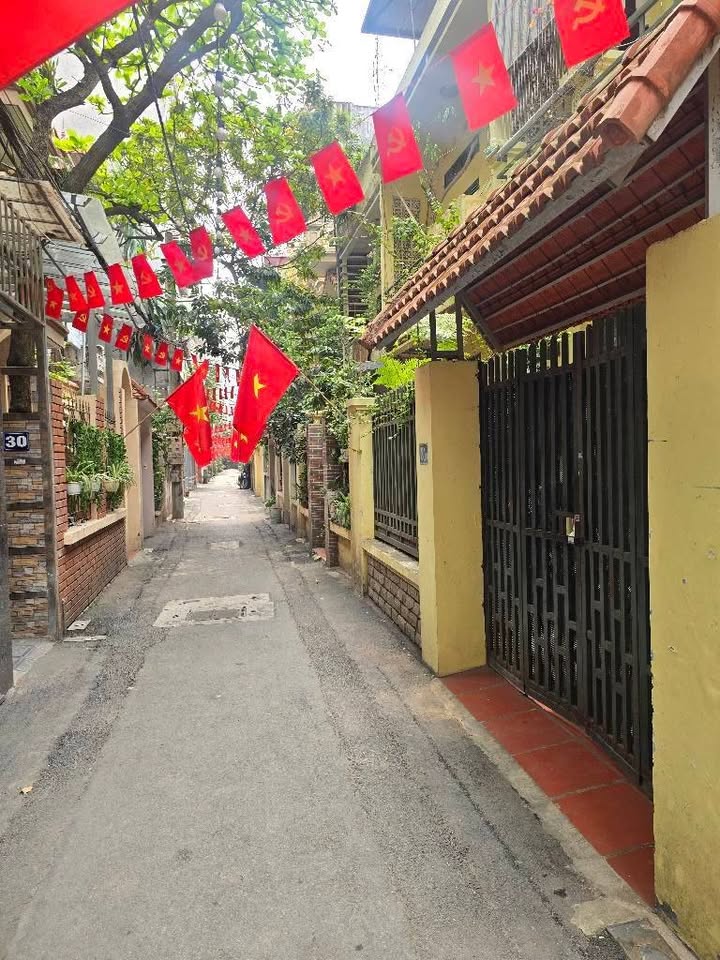 Bán nhà phân lô ô tô Ngụy Như Kon Tum, Khuất Duy Tiến