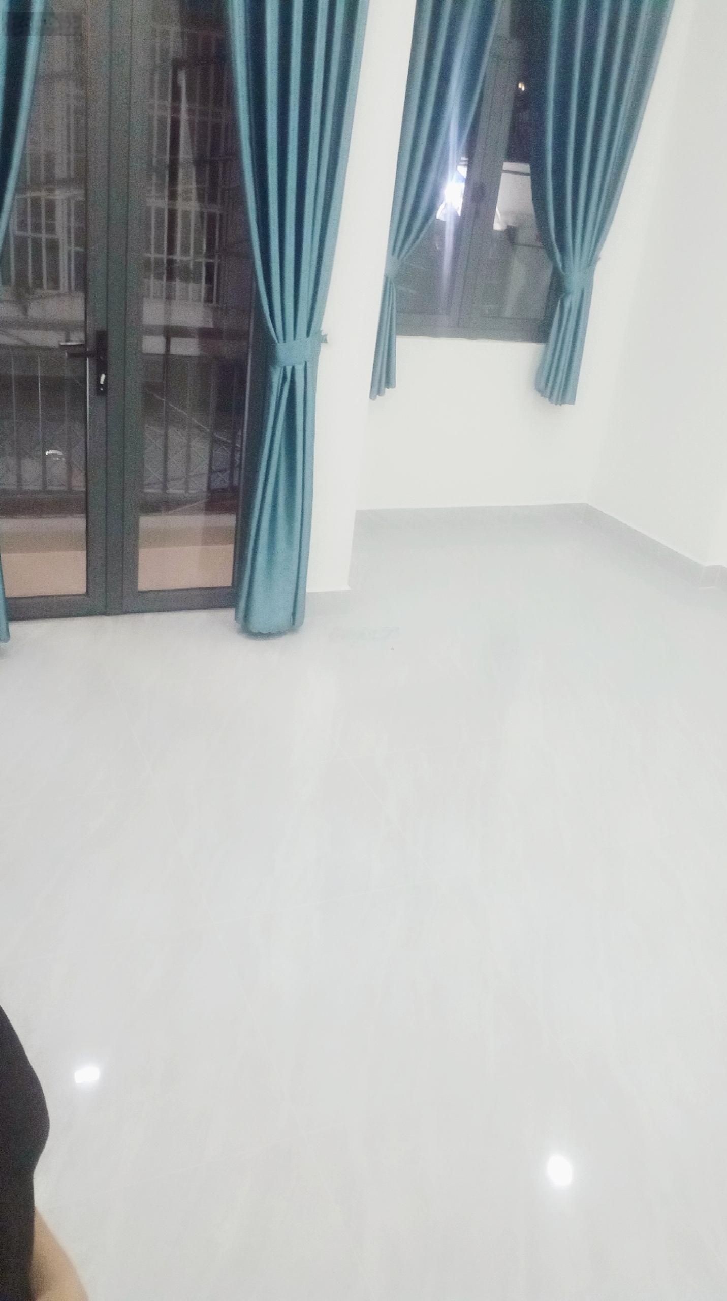 Xuất cảnh bán gấp - Bán nhà Phạm Văn Bạch 36m² 2 tầng - 4.6 tỷ