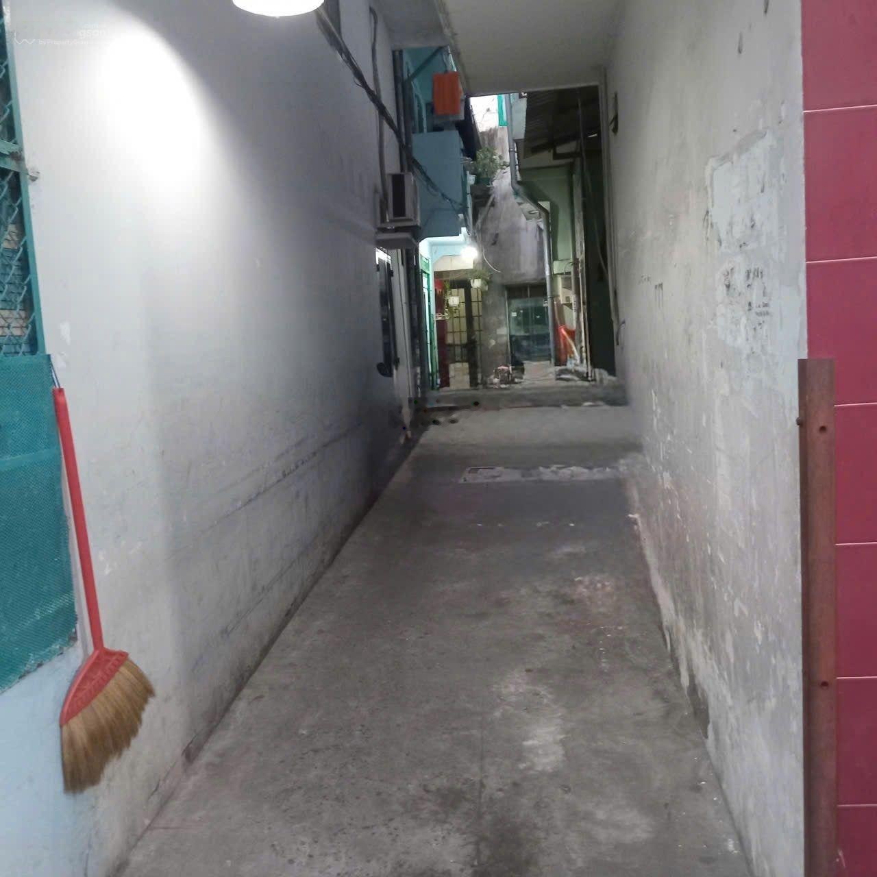 Nhà 1 lầu 15.5m2 hẻm 2m sát mặt tiền đường lạc long quân, ngay ngã 4 âu cơ