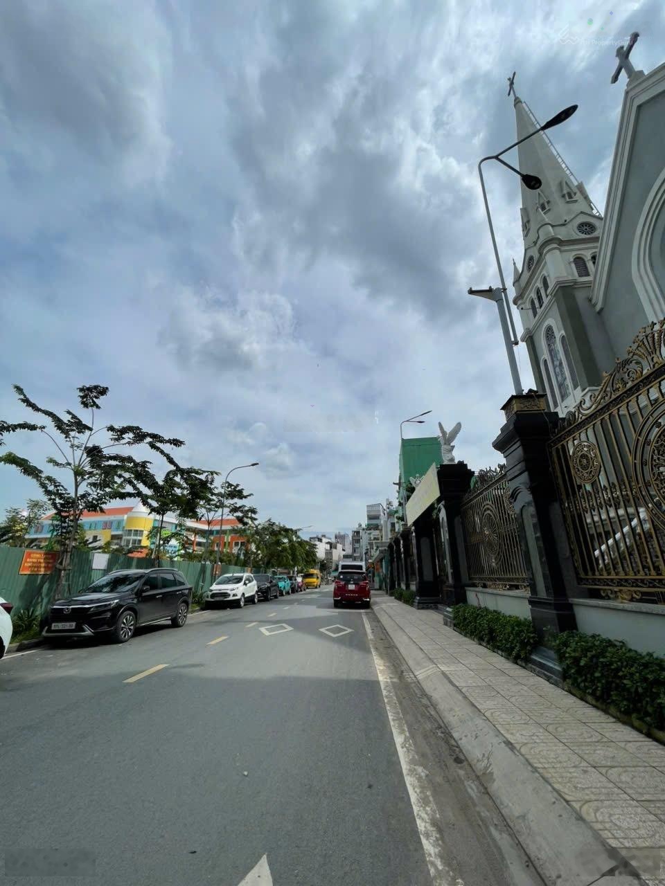 Tân bình gấp bán định cư nước ngoài ngay vườn rau lộc hưng hẻm 3m dt 40m2 giá 4,5tỷ