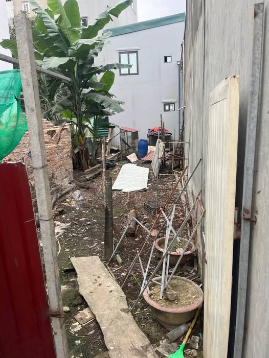 Bán đất Miêu Nha, diện tích 52m2, giá 5.6 tỷ, gần sân vận động Mỹ Đình