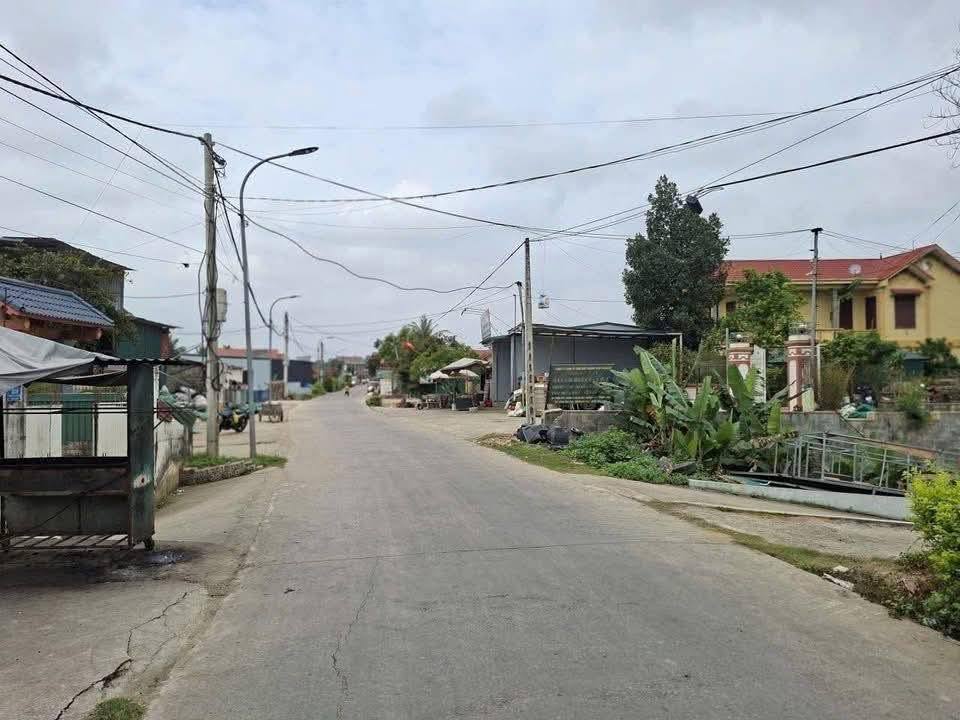 Cần bán lô đất tại thôn Đức Thành, Hoằng Cát, ngay cụm khu công nghiệp WHA đang thi công