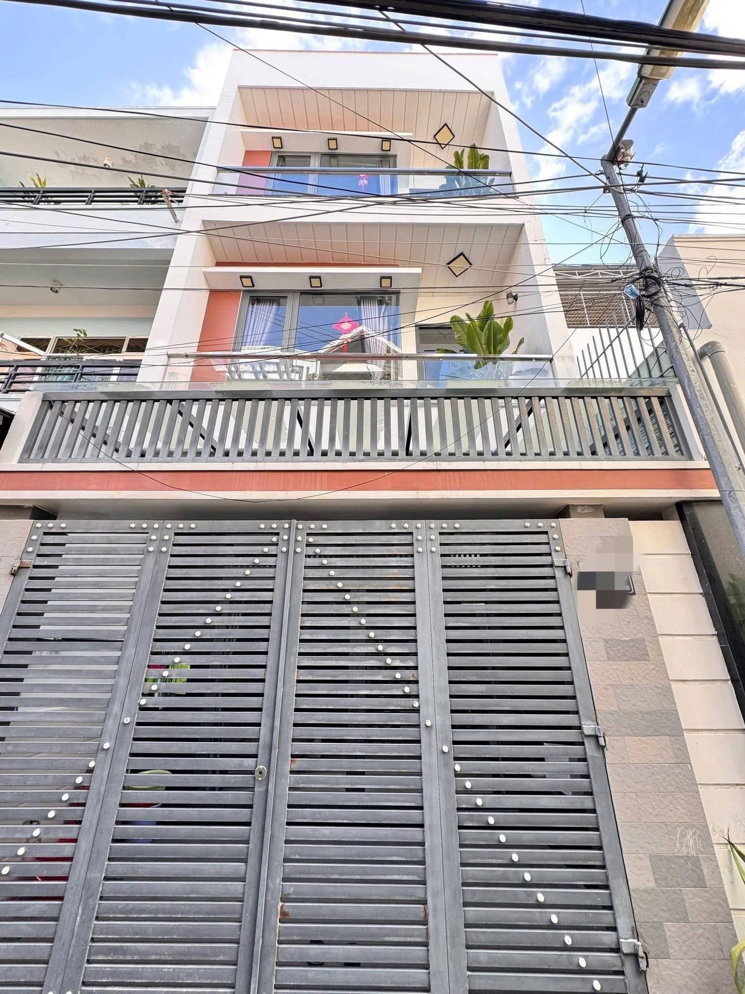 Cần bán nhà 3 tầng đẹp, full nội thất, hẻm ô tô Nguyễn Khanh, Phước Hải, giá 7.8 tỷ