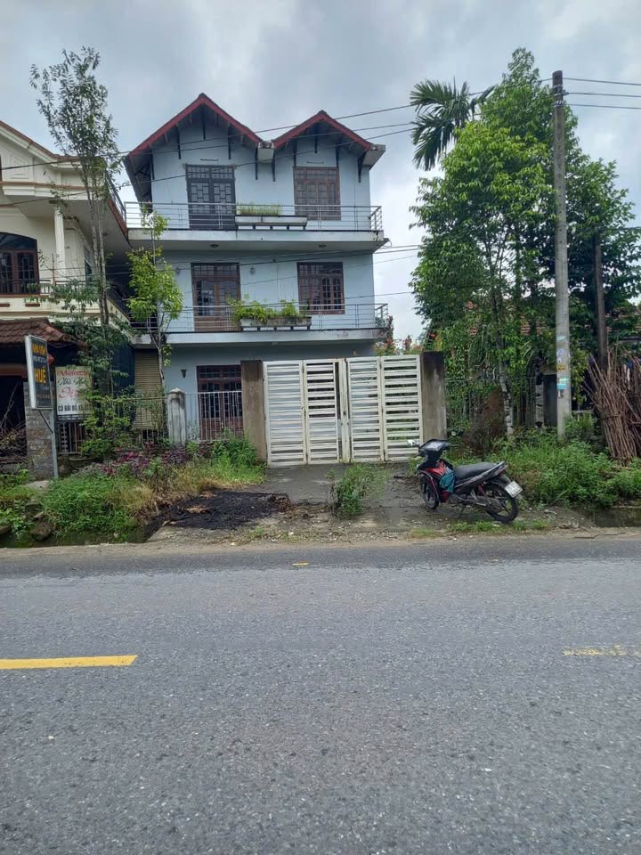 Bán nhà riêng thị xã Hương Trà, tỉnh Thừa Thiên Huế, giá 3 tỷ