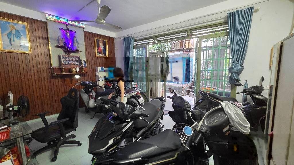 Giảm 600tr Bán nhanh nhà khu Đất Thánh thương lượng tốt