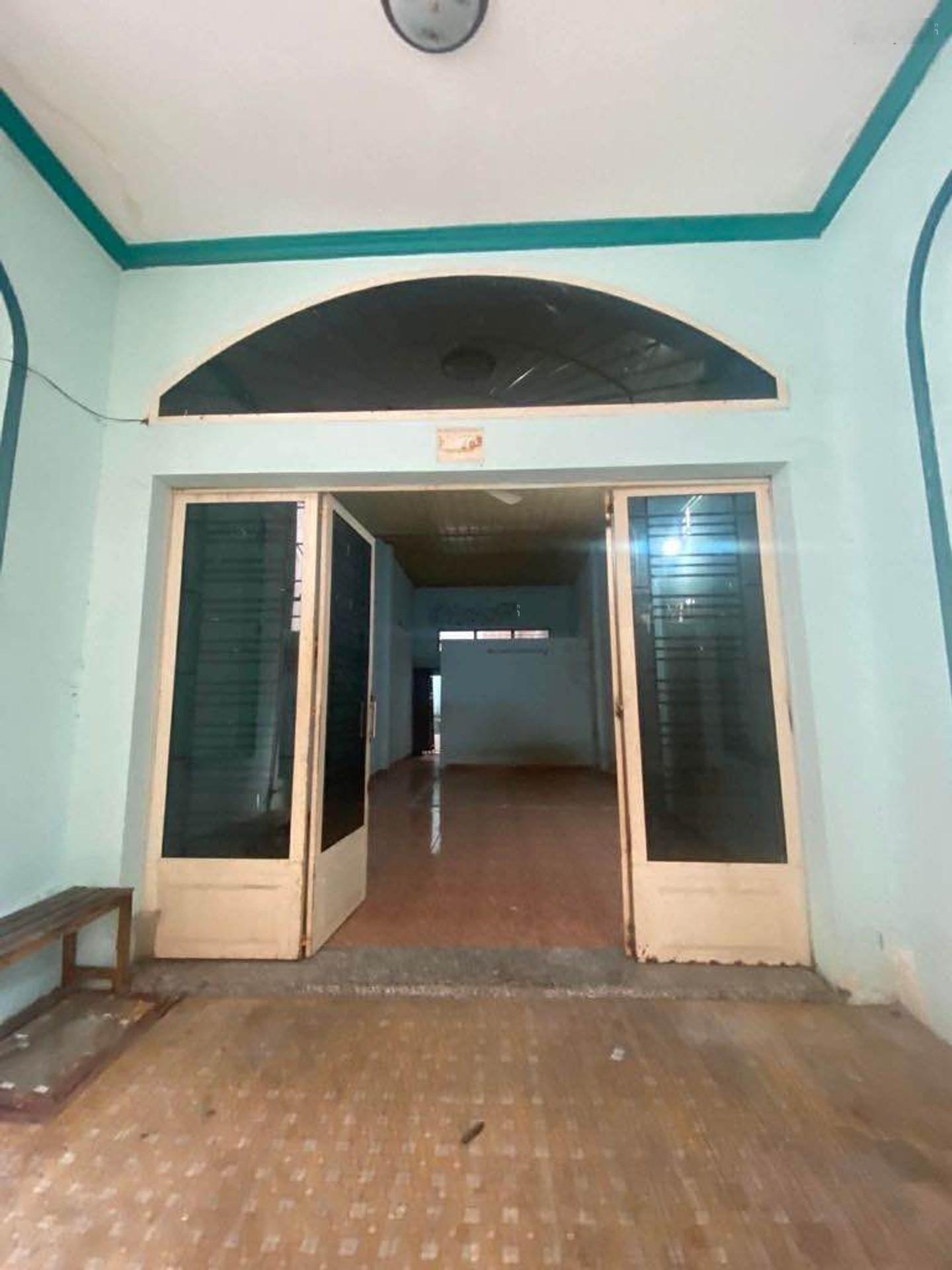 HXH Ni Sư Huỳnh Liên 4.2x16 nở hậu 4.5 giá tốt chỉ 5.5 tỷ